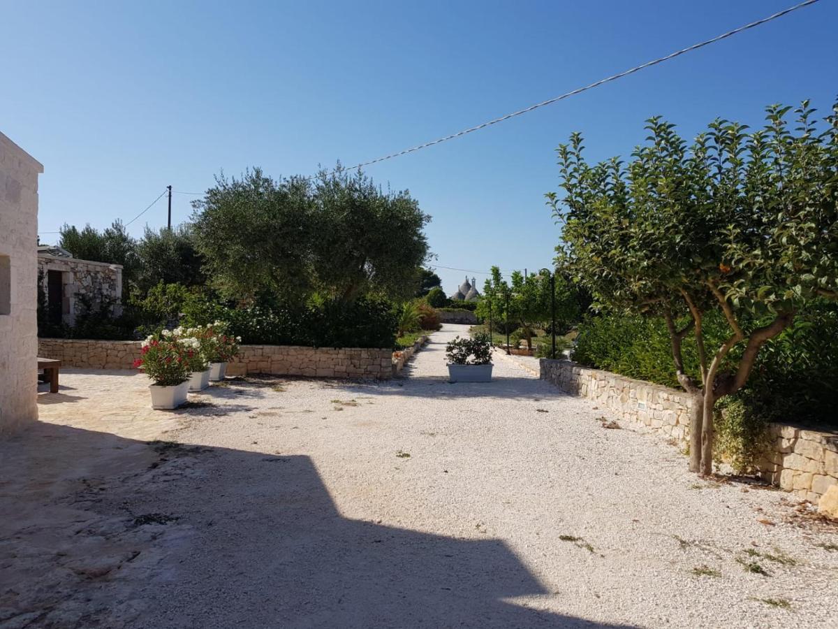 Гостевой дом Trulli Stett Чистернино Экстерьер фото